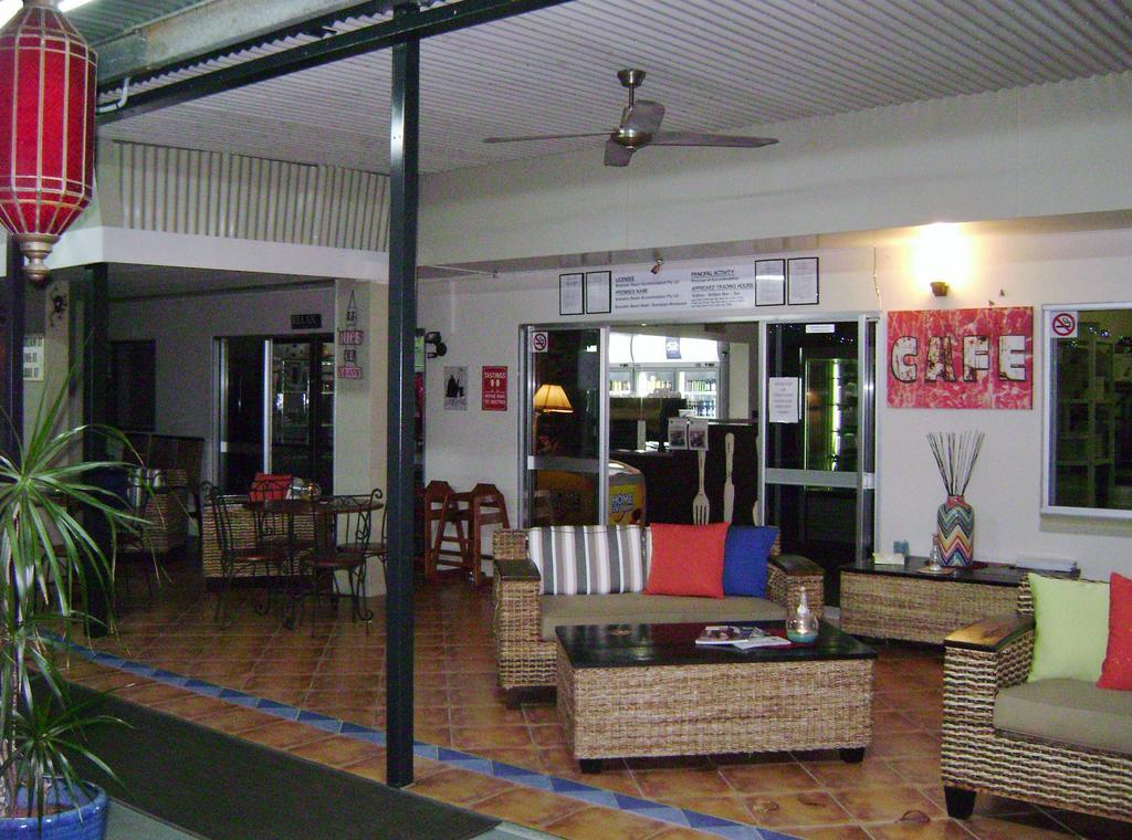 Bramston Beach Motel 외부 사진