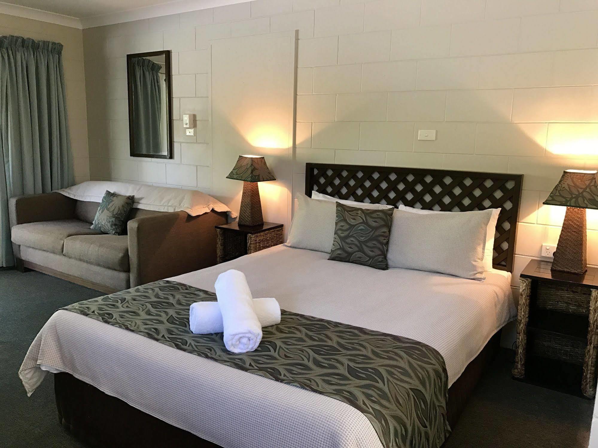 Bramston Beach Motel 외부 사진