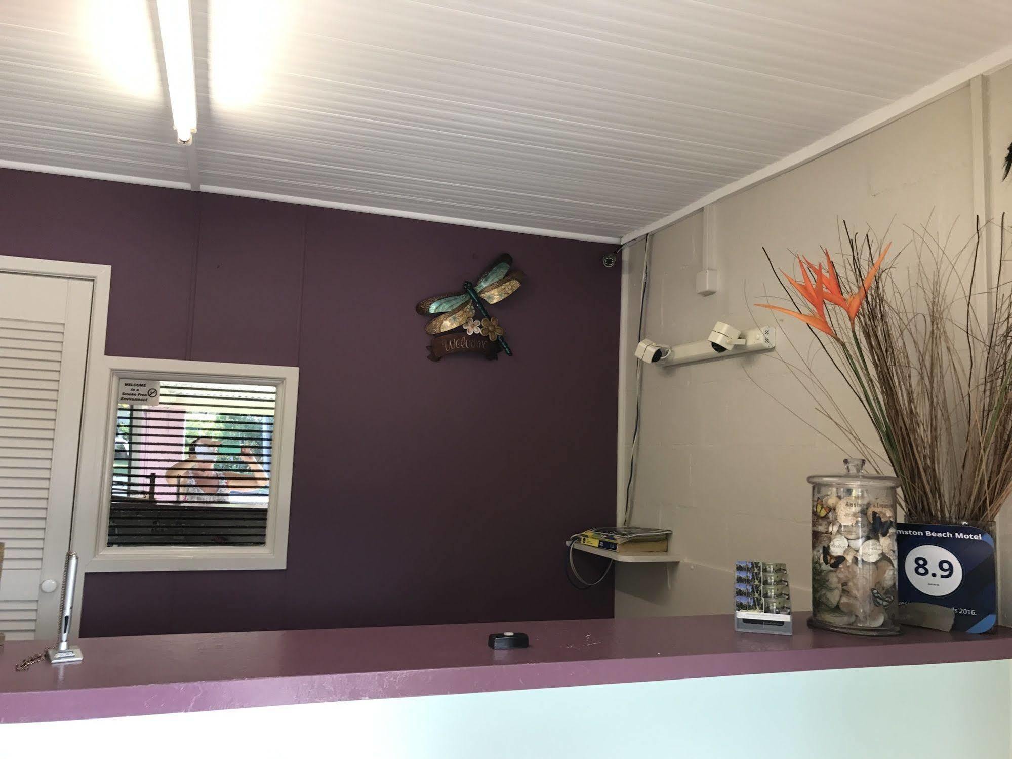 Bramston Beach Motel 외부 사진