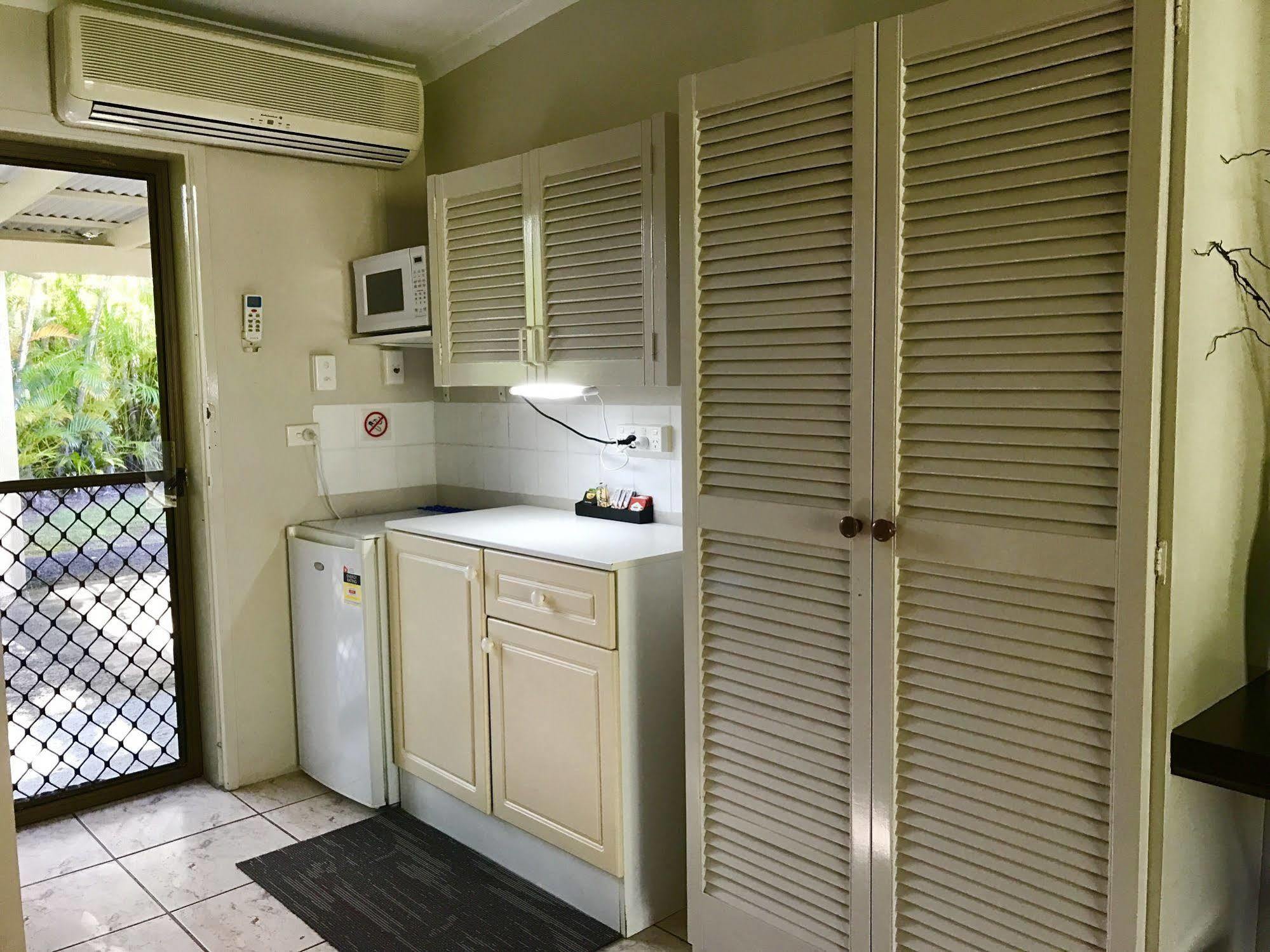 Bramston Beach Motel 외부 사진
