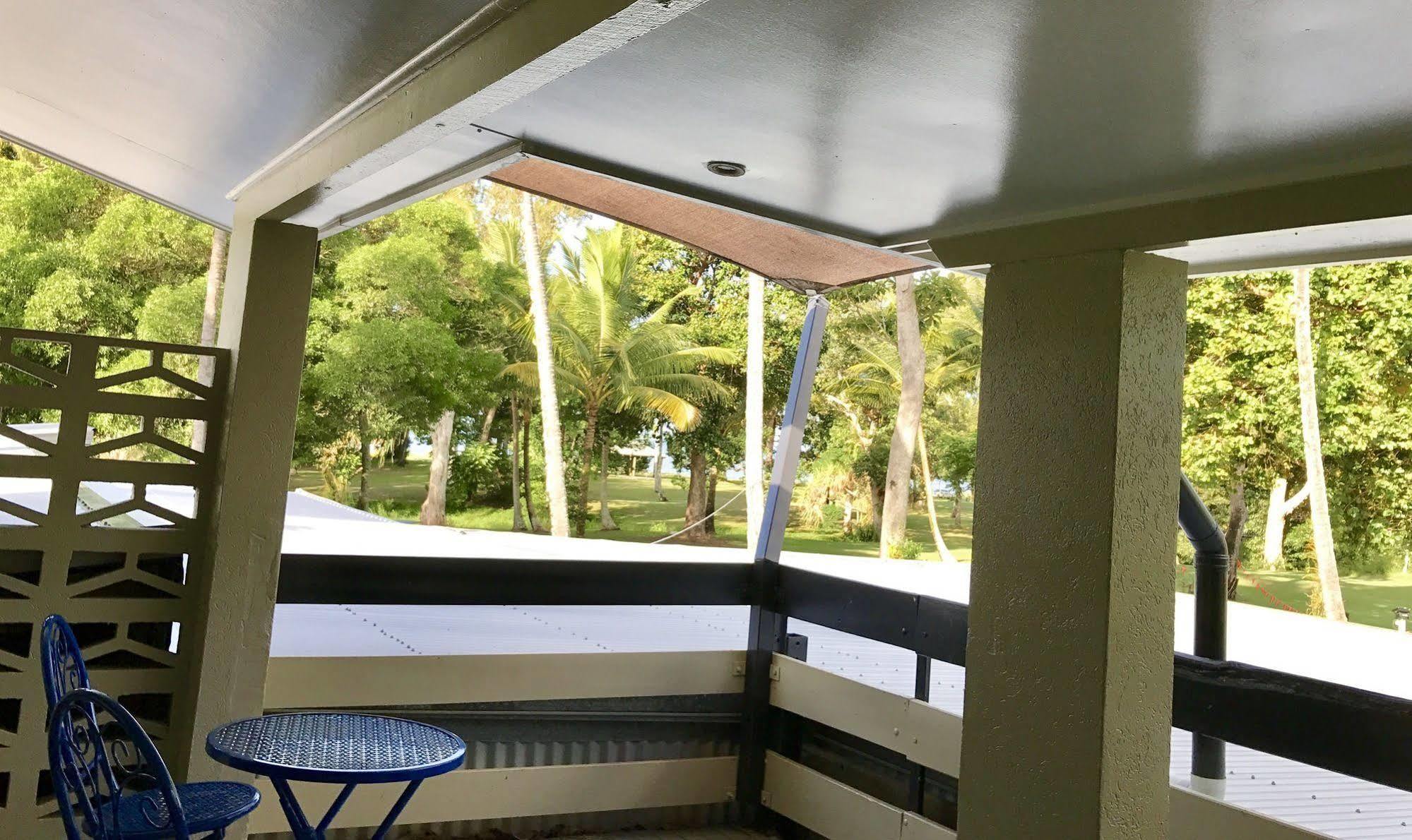 Bramston Beach Motel 외부 사진